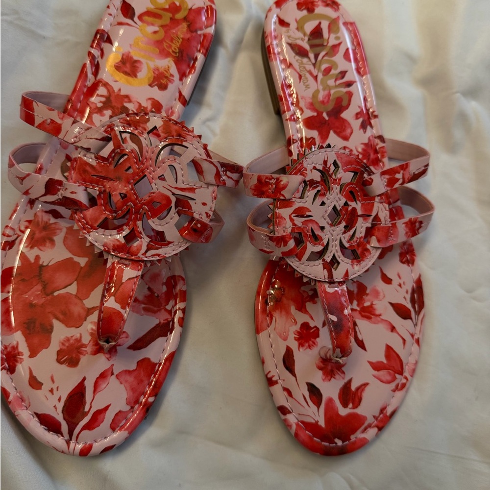 Canon Red Floral Women's Sandals
